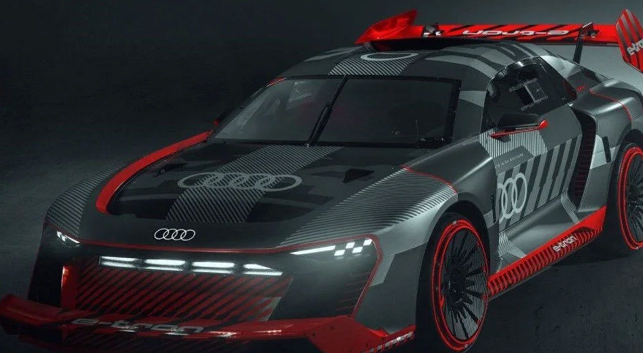 Audi özel olarak ürettiği yeni elektrikli modelini tanıttı