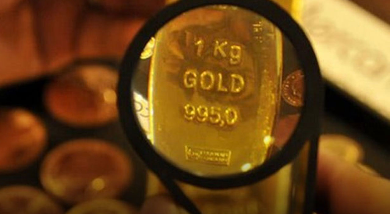 Altın fiyatlarında Fed baskısı: Ons altın değer kaybetmeye başladı