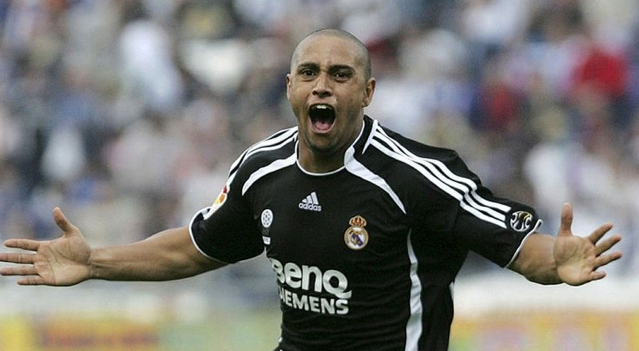 Dünya yıldızı Roberto Carlos’tan Fenerbahçe itirafı! İngiliz devini reddedip gelmiş