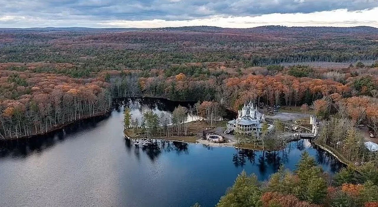 26 odalı dev kale kralını arıyor! Değeri 2,3 milyon dolar