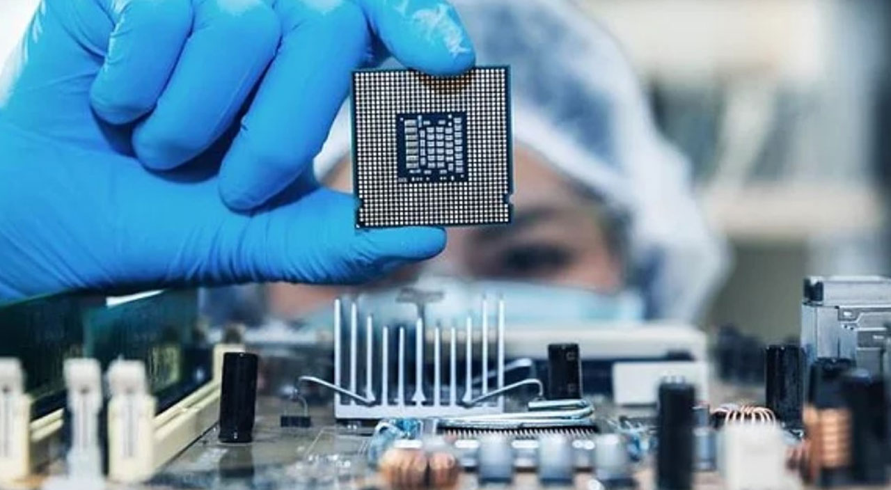 Otomotiv devinde çip krizi büyüyor! Üretim durma noktasına geldi