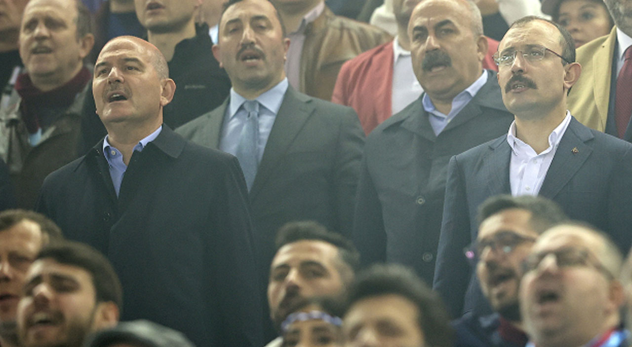 Bakan Soylu’dan Trabzonspor taraftarlarına sürpriz! Cumhurbaşkanı Erdoğan’ı arayıp sesi hoparlöre verdi