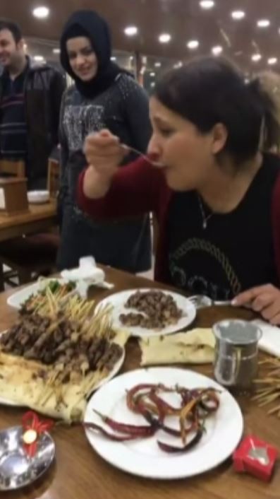 Çeyrek altın için 151 çöp şiş yedi!