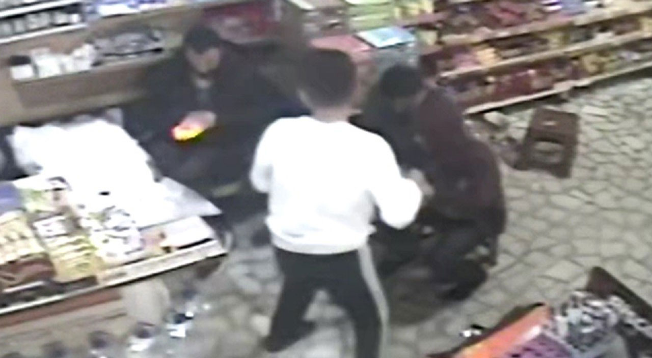 Kuzenine kolonyalı şaka yapmak istedi! Yaptığı şaka sonrası tekme tokat dayak yedi