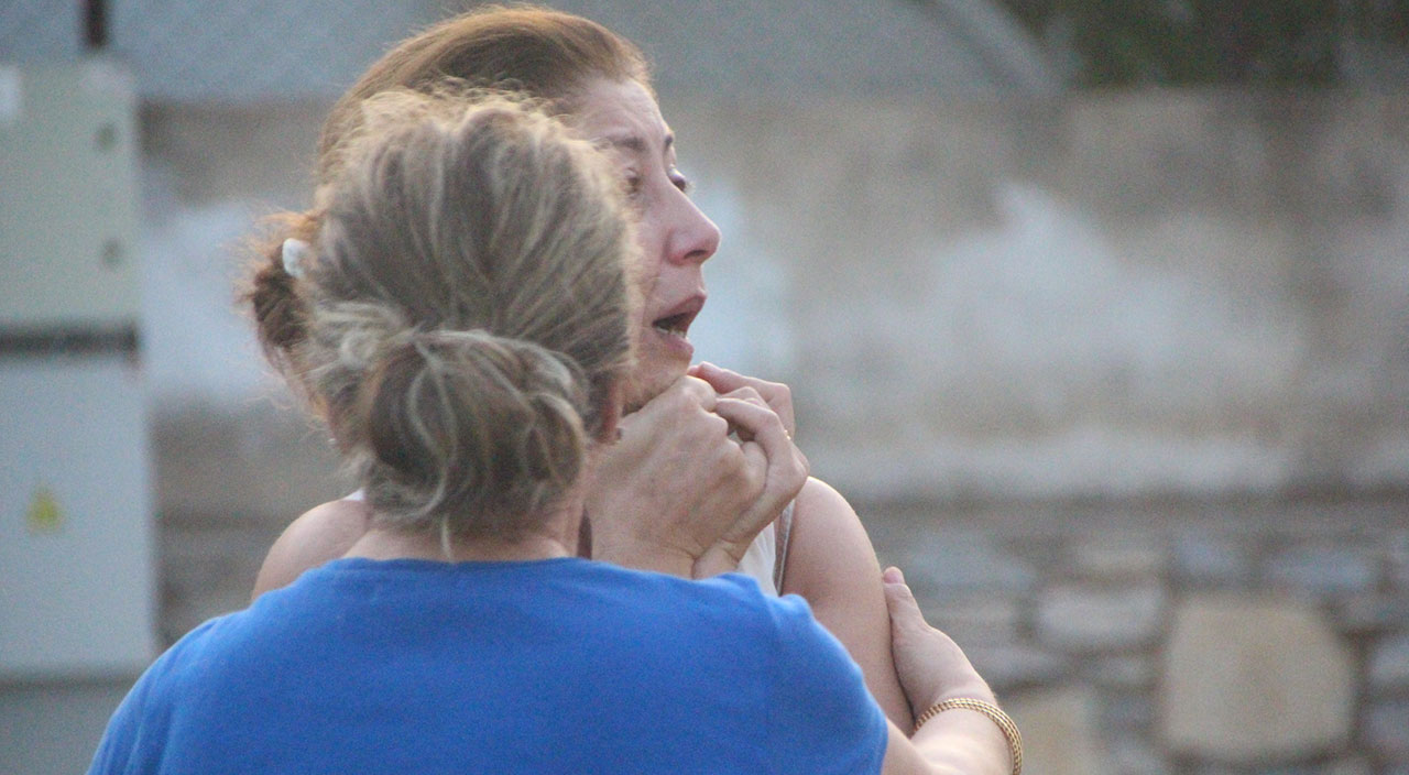 Gözleri önünde evi yandı! Feryatları yürek sızlattı