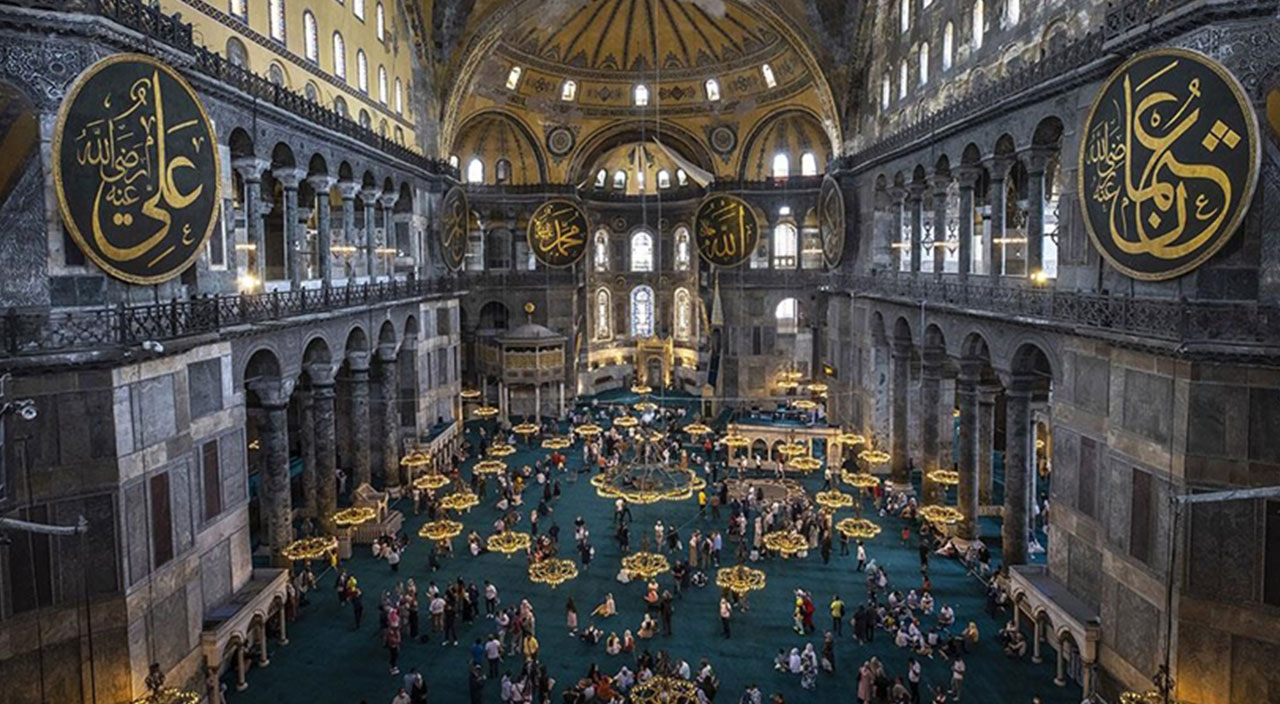 Ayasofya Camii'ni 3,5 milyonun üzerinde kişi ziyaret etti