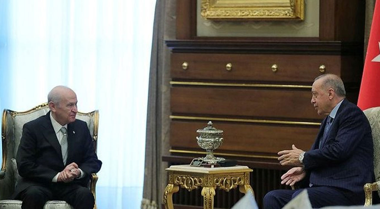 Cumhurbaşkanı Erdoğan ile MHP Genel Başkanı Bahçeli Külliye'de görüştü