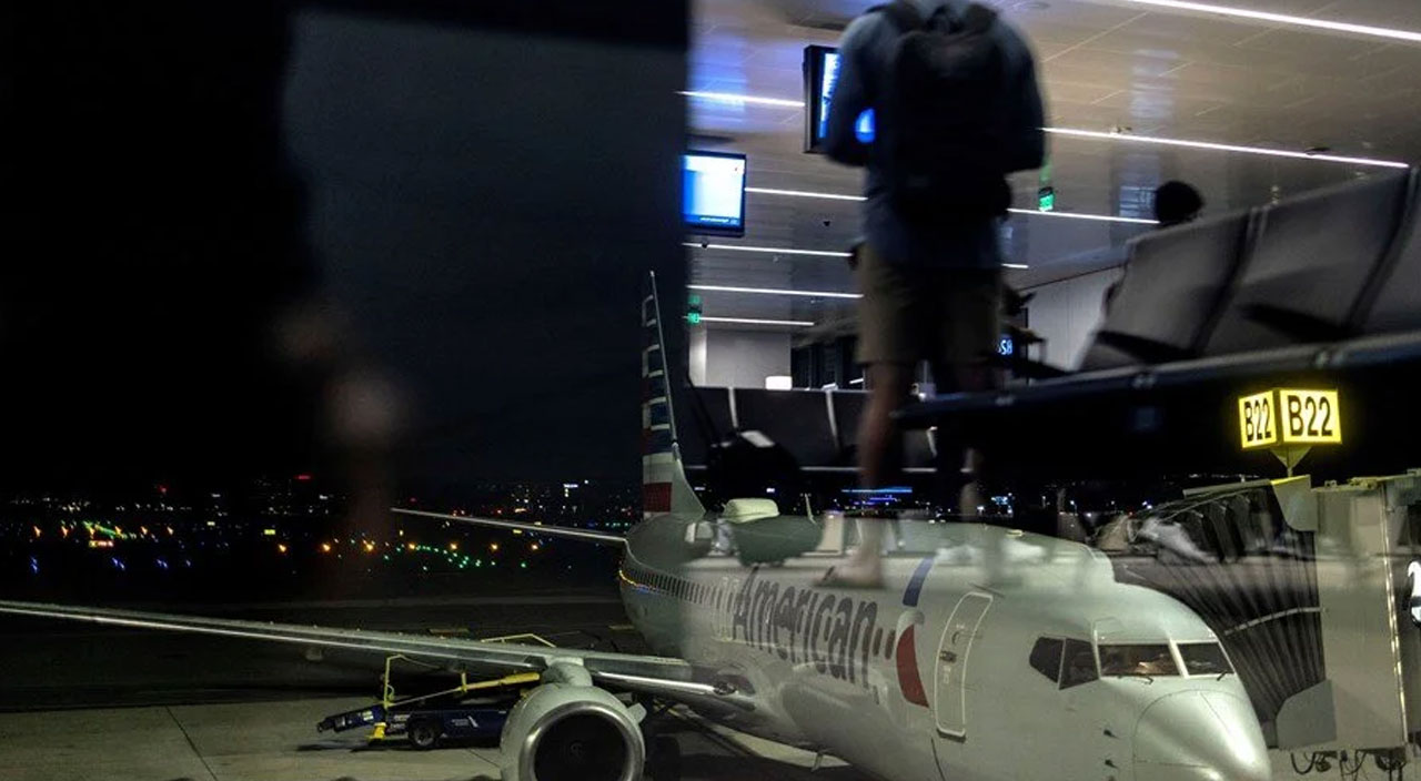 American Airlines 2 bin uçuşu iptal etti: Binlerce yolcu mahsur kaldı