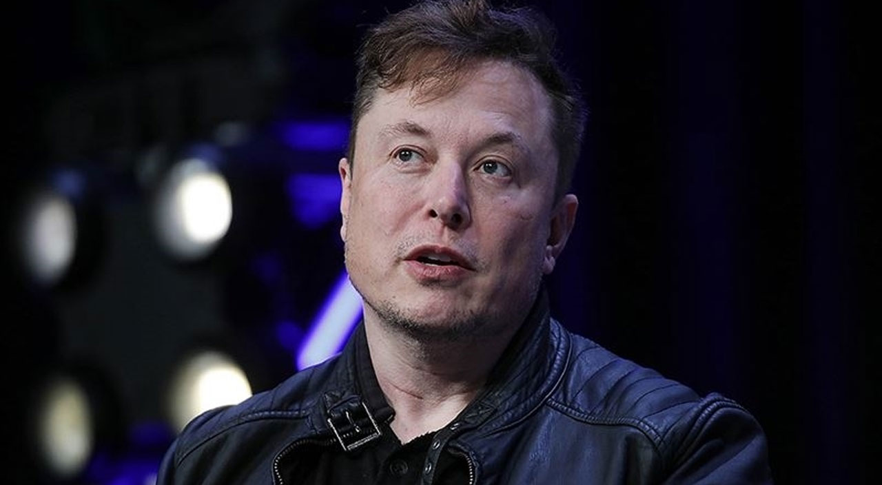 Elon Musk Tesla hisselerini sattı: 1 milyar dolar elde etti