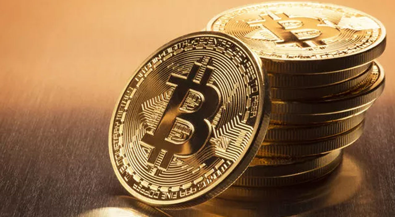 Bitcoin’de düşüş devam ediyor: Milyarder isimlerden peş peşe açıklamalar geldi