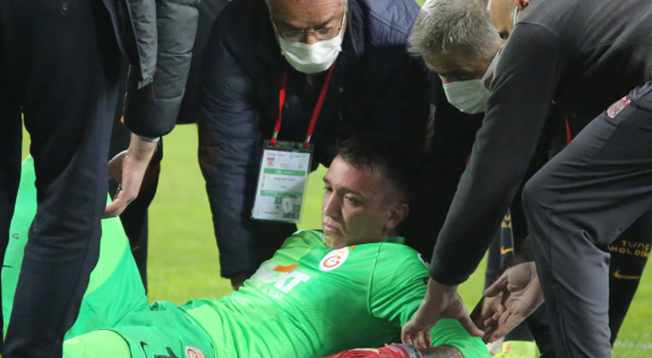 Acı içinde yerde kalan Muslera’dan kötü haber! 1 ay yok