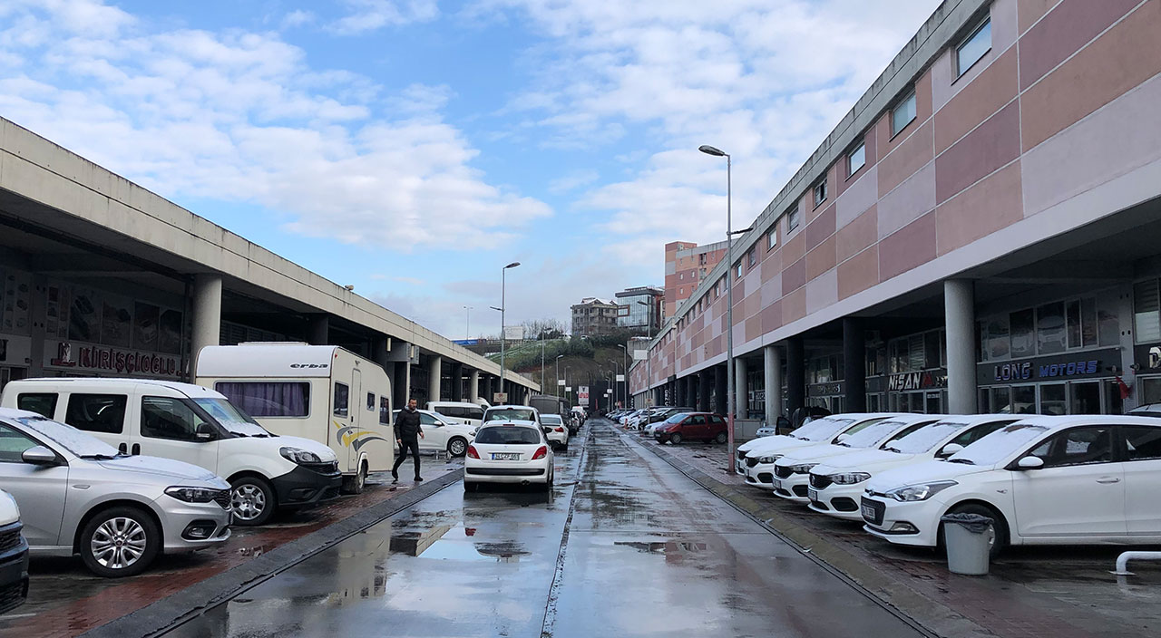 Dolar düştü ikinci el otomobil satışları durdu: Fiyatlar yüzde 20 düşecek