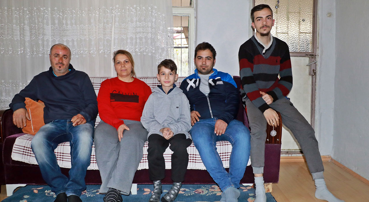 Gözyaşlarıyla evlerinin yanışını izlemişlerdi: İnsanlık ölmemiş bunu gördük