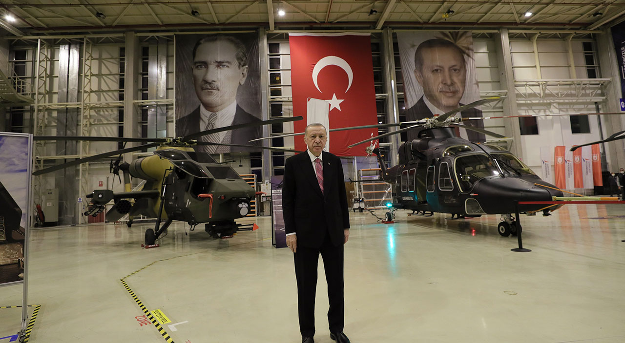 Erdoğan yerli helikopter Gökbey’i yerinde inceledi! İlk kez görüntülendi