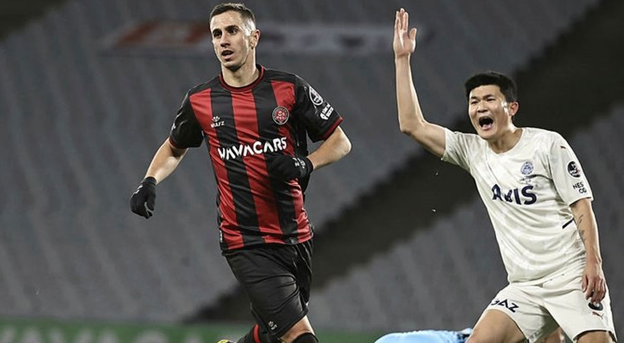 Acun Ilıcalı Galatasaraylı yıldızın peşinde! Ryan Babel için masaya oturuldu