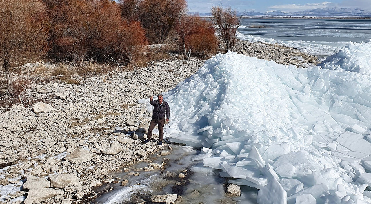 Konya’da akıl almaz görüntüler! Fotoğraf çektirmek için sıraya giriyorlar