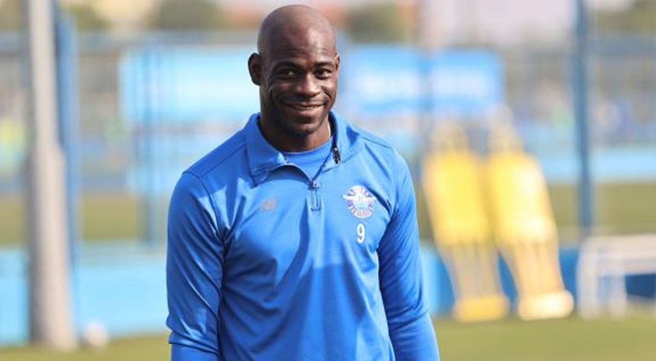 Mario Balotelli yeni tarzıyla ilk görüntülendi! Taraftar beğeni yağmuruna tuttu