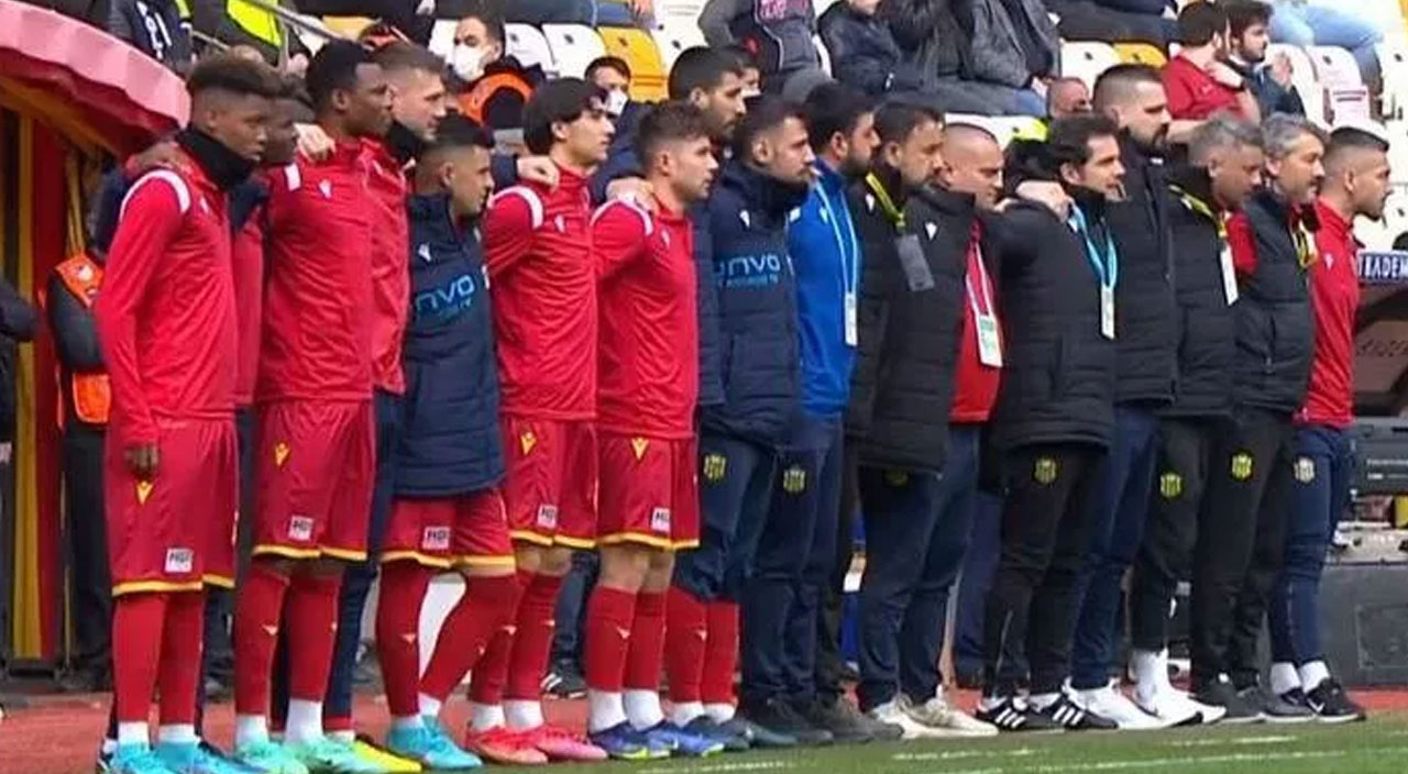 Yeni Malatyaspor futbolcularından görülmemiş protesto! Kimse ne olduğunu anlamadı