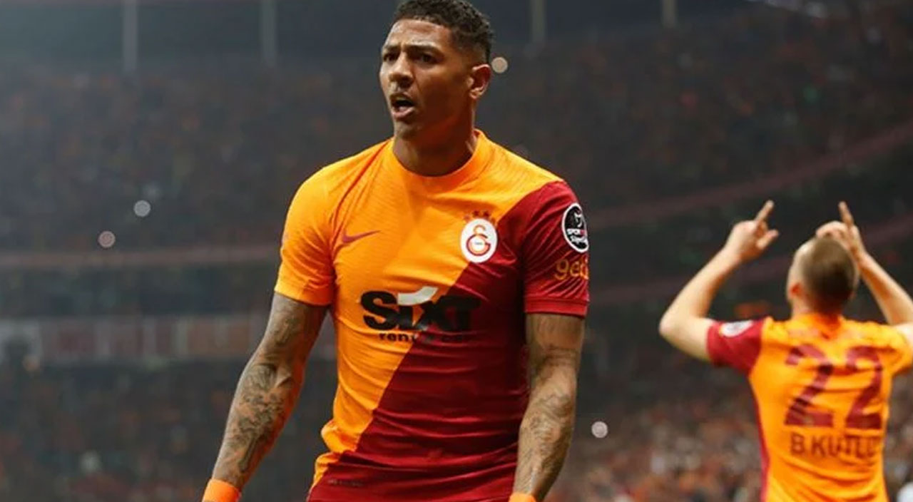 Fatih Terim ısrarla istemişti Torrent üstünü çizdi! Yıldız ismin bileti kesildi