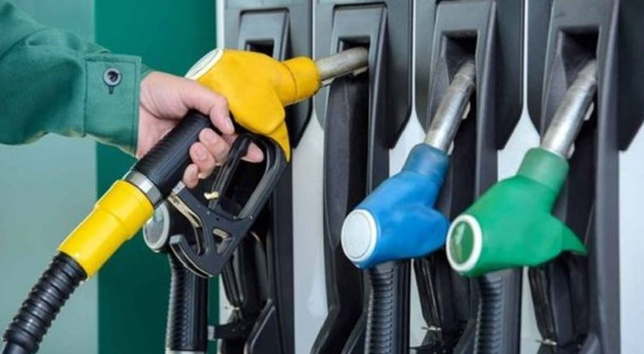 Benzin ve motorine indirim geliyor! Bu gece yarısından itibaren geçerli olacak