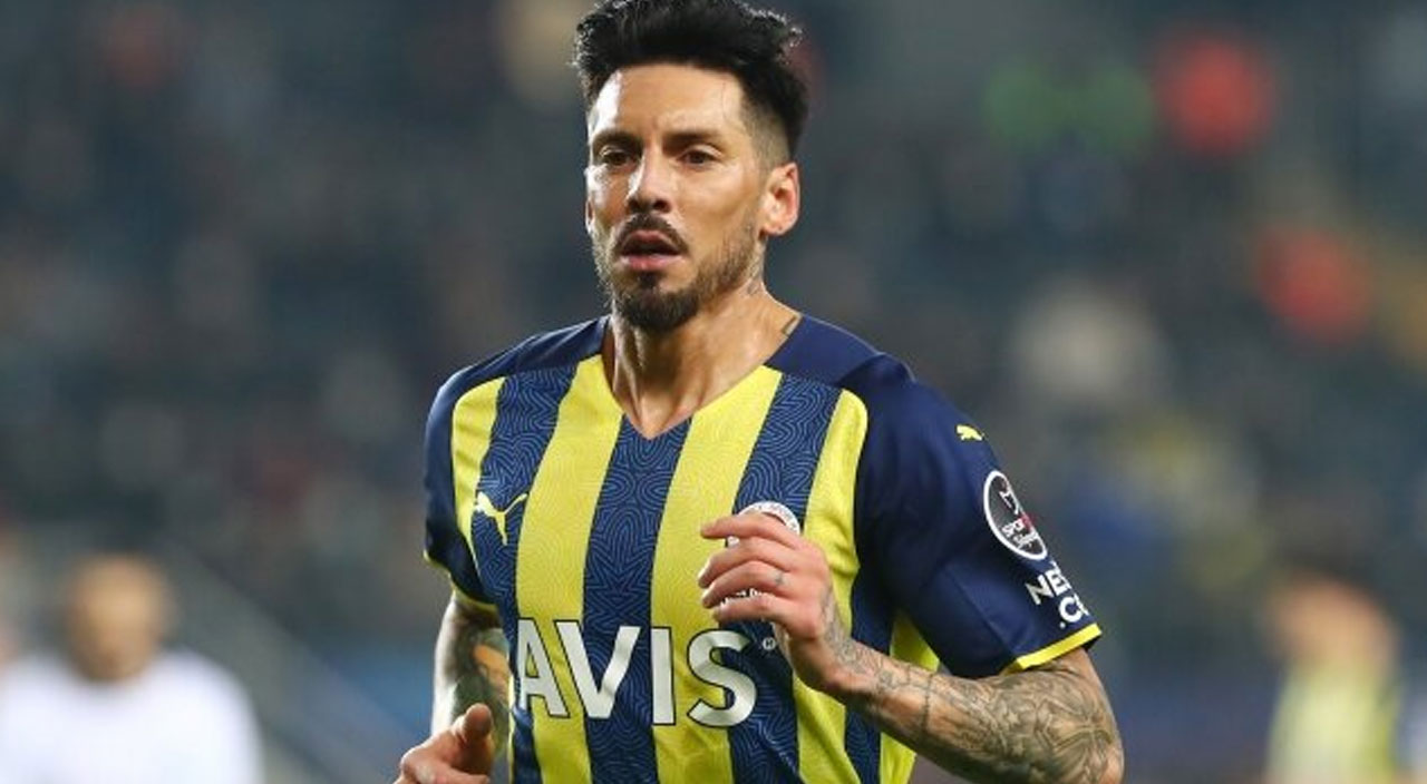 Fenerbahçe’de yıldız oyuncunun bileti kesildi! İsmail Kartal takımdan gönderiyor