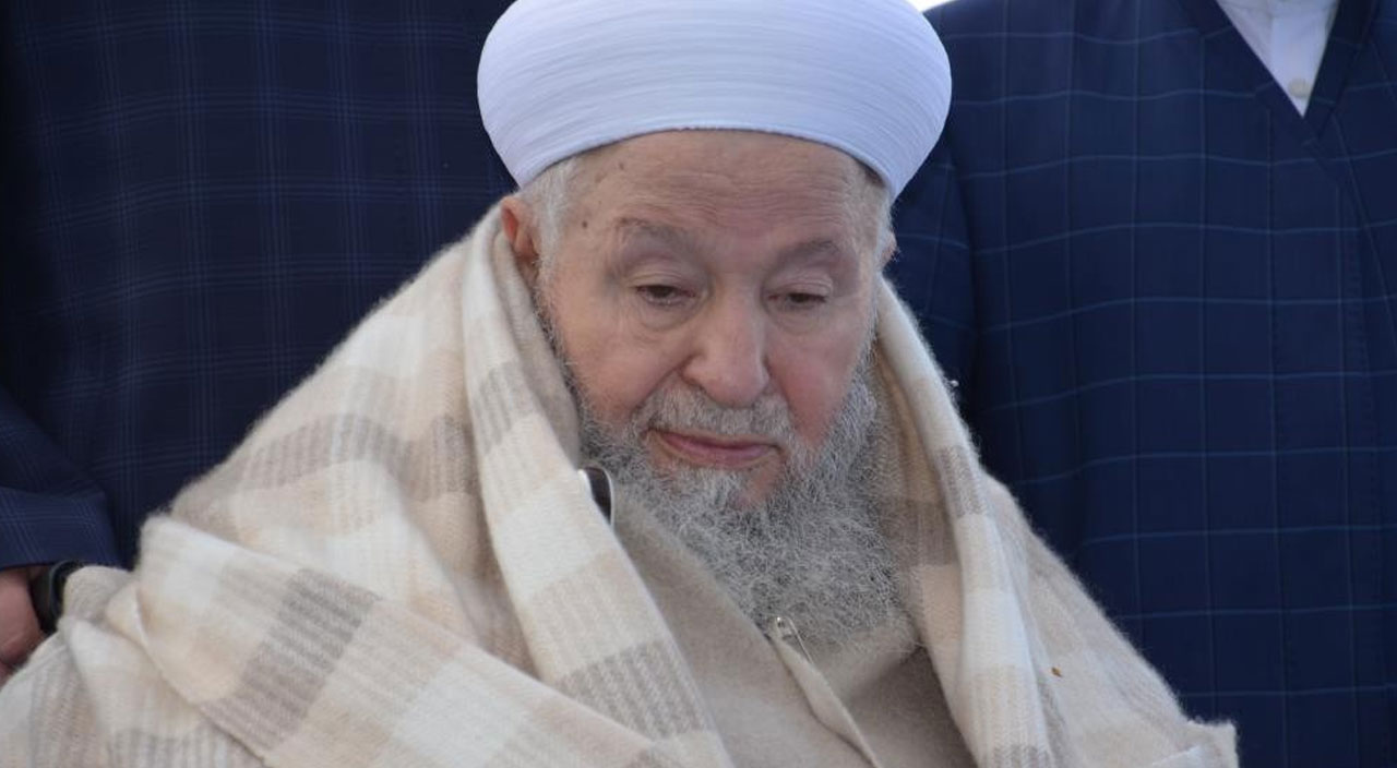 İsmailağa Cemaati lideri Mahmut Efendi kimdir? MAHMUT EFENDİ | Mahmut Ustaosmanoğlu neden öldü, hastalığı neydi? Mahmut Ustaosmanoğlu’nun kaç çocuğu var?