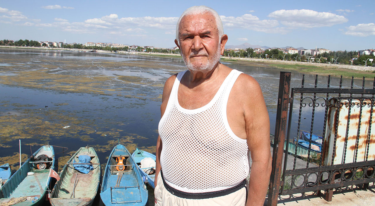 Çocukluk yaşında başlayan yüzme tutkusu 73 yıldır devam ediyor