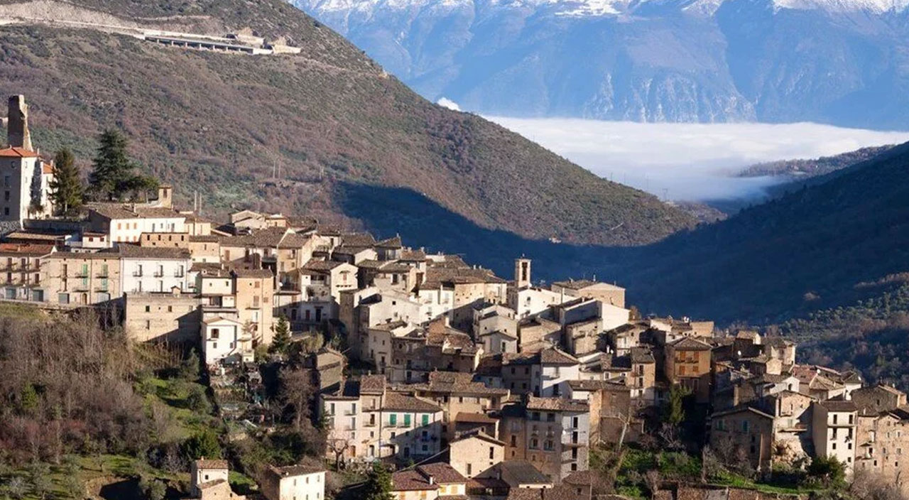 İtalya’da evler 1 Euro’dan satışa çıkarıldı!