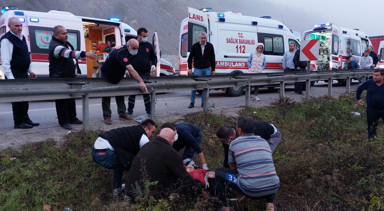 Samsun'da yolcu otobüsü dereye yuvarlandı: Ölü ve yaralılar var