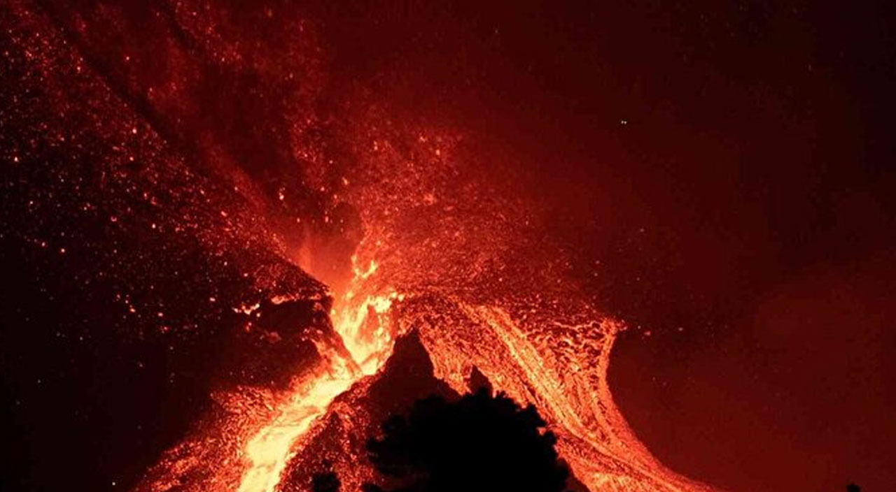 Patlamalar 1 aydır devam ediyor! Lavlar yerleşim yerlerine yaklaştı