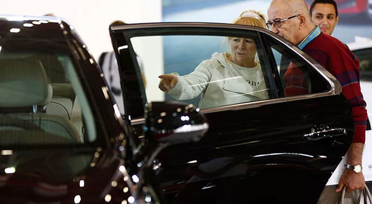 Sıfır otomobilde sorunlar bitmek bilmiyor! 3 ay bekliyorlar