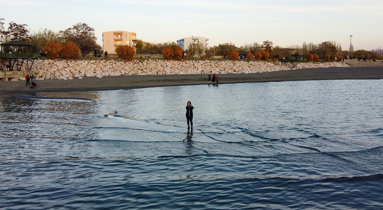 Van Gölü alarm veriyor! Suların çekilmesiyle adacıklar oluştu