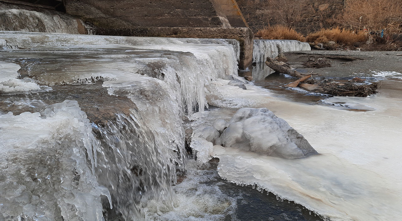 Sibirya soğukları Kars’ı ele geçirdi: Hava sıcaklığı eksi 20 dereceye düştü