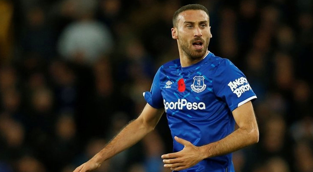 Beşiktaş hücum bölgesindeki problemleri Cenk Tosun’la çözecek!