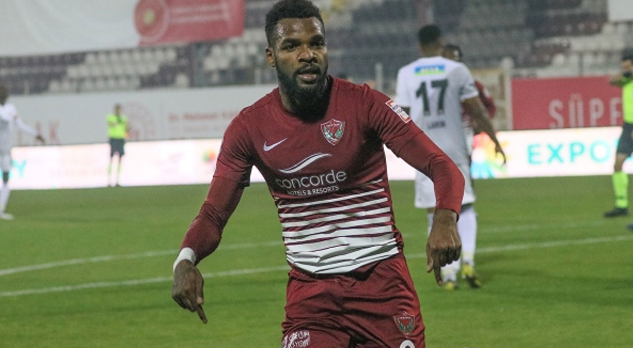 Boupendza Türkiye’ye geri dönüyor! Menajeri İstanbul’a geldi