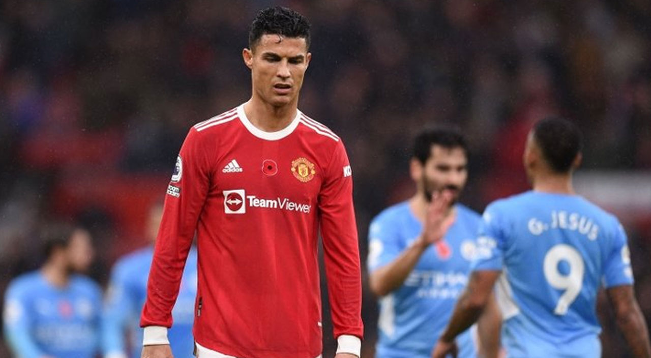 Süper yıldız en yakınlarına anlattı! Ronaldo futbolu bırakmak istiyor