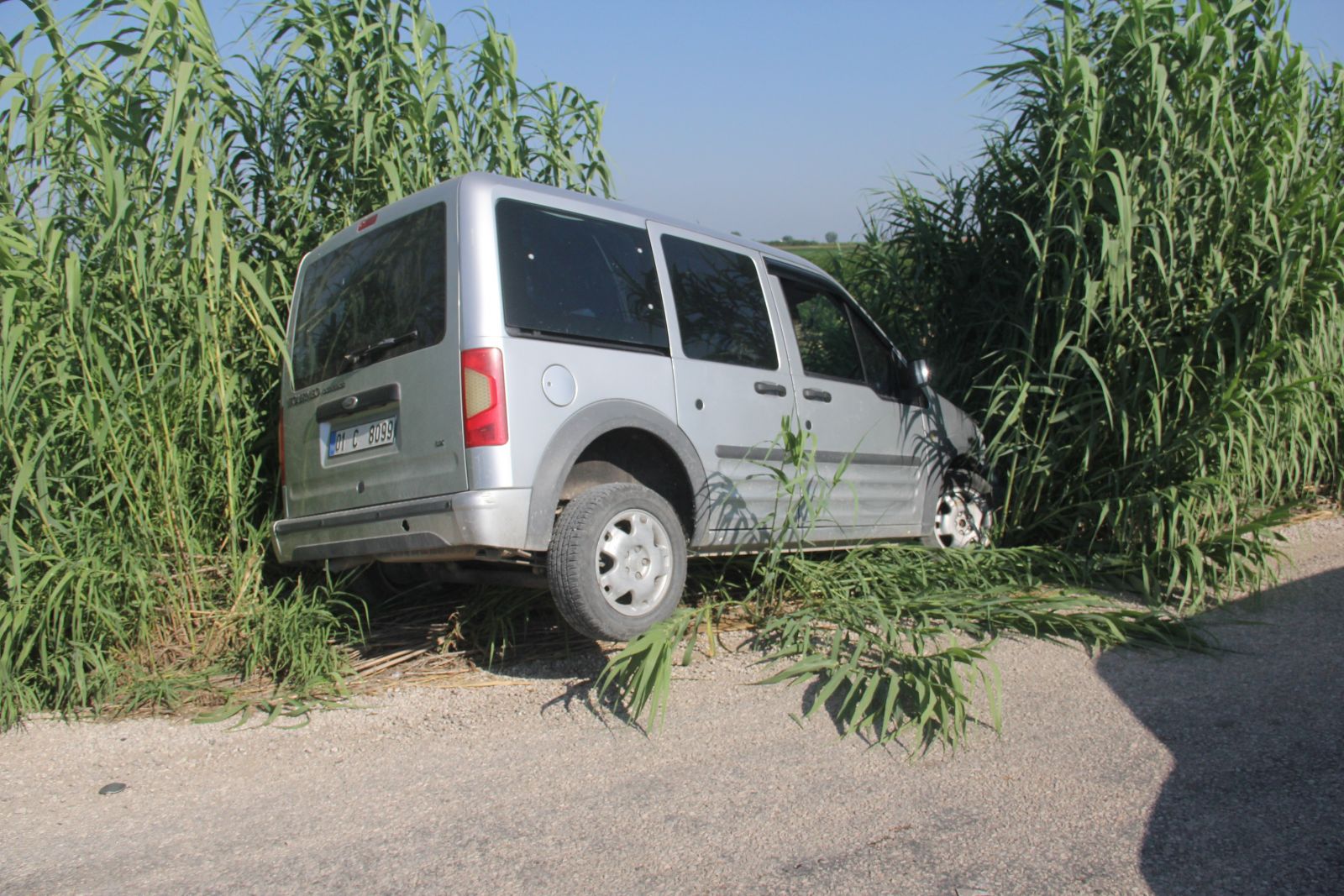 Çarpıştığı araçtaki 5 kişiyi kurtarmak isterken boğuldu