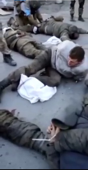 İnternete sızan görüntüler tüyleri ürpertti! Rus askerine yapılan işkence korkunç