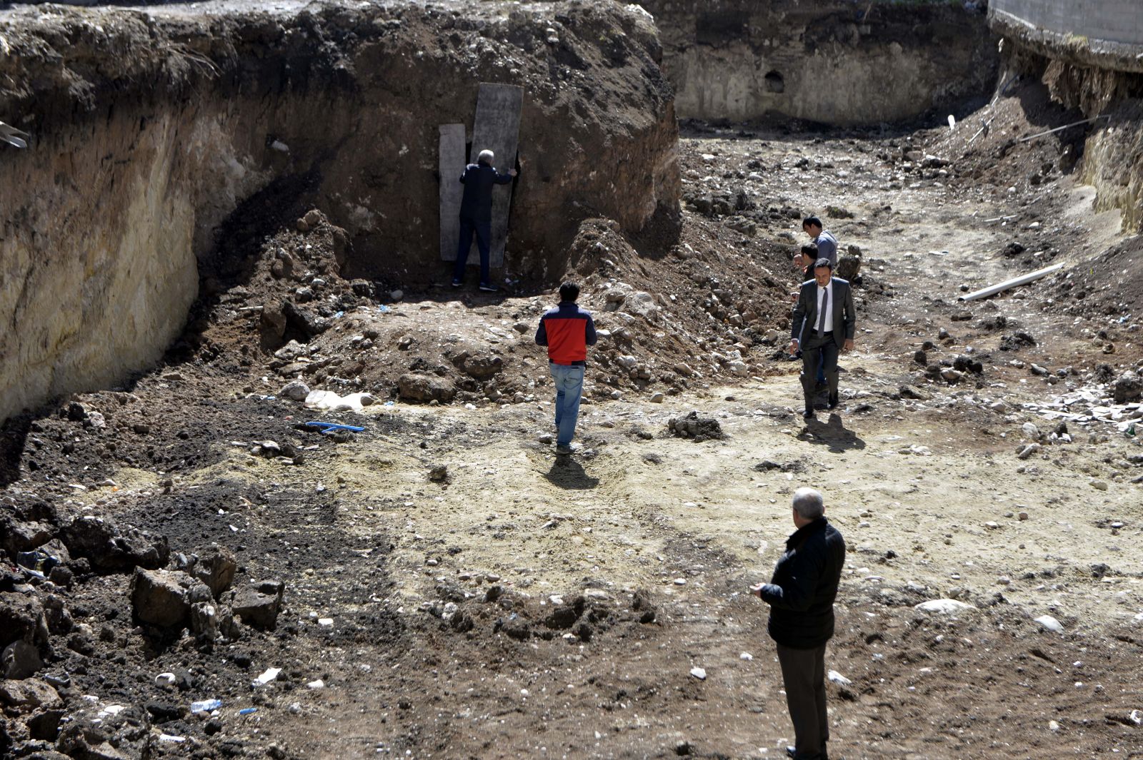 Rus generalin cesedinin bulunduğu alanda inceleme yapıldı