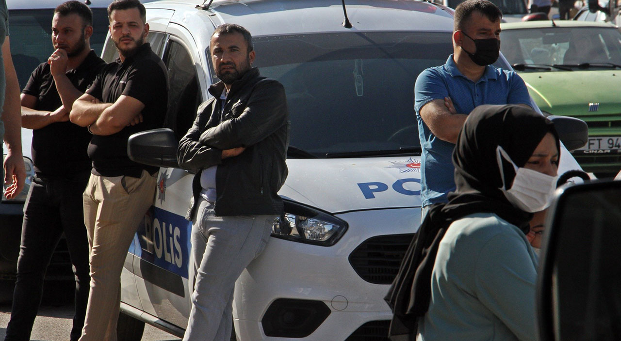 Soyguncu tarafından öldürülmüştü! Eşi ve çocuğunun feryatları yürek sızlattı