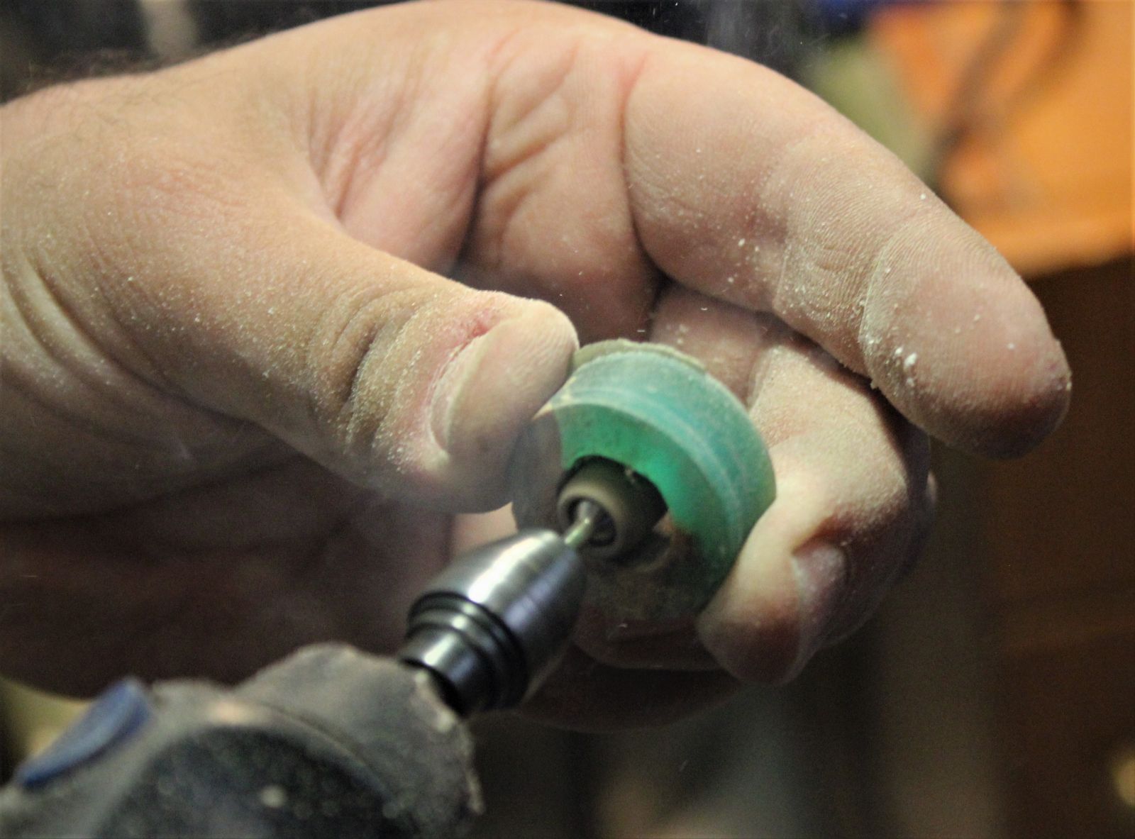 Ahşap yüzükler altınla yarışıyor