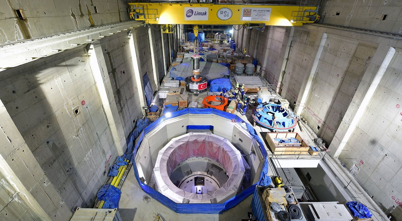 Türkiye'nin en büyüğü: Yusufeli Barajına 80 tonluk elektrik türbini montajlandı