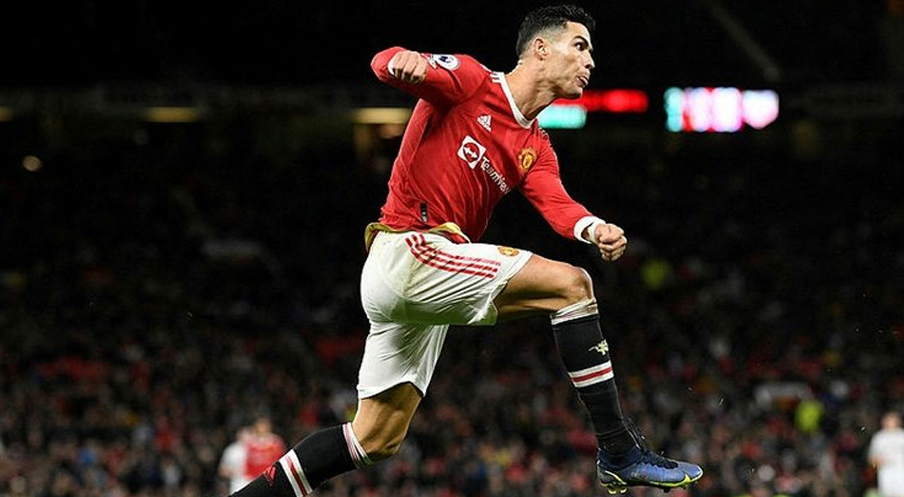 2021 yılının en başarılı futbolcusu belli oldu! Messi ve Ronaldo'yu geride bıraktı