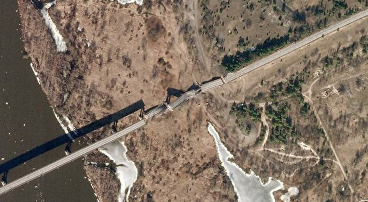 Köprüler yıkıldı yollar ateşe verildi: Rus ilerleyişine barikat önlemi