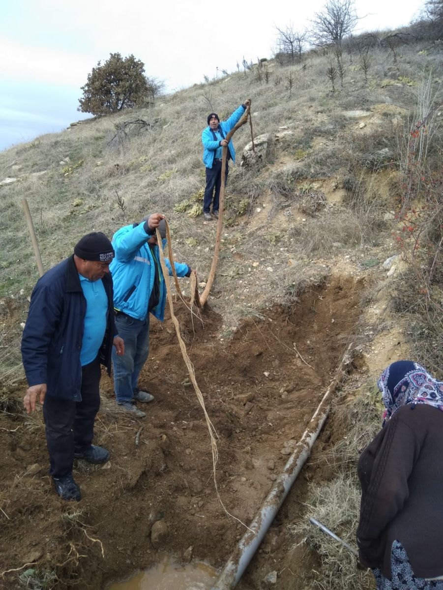 İçme suyu hattından çıktı! Tam 9 metre...