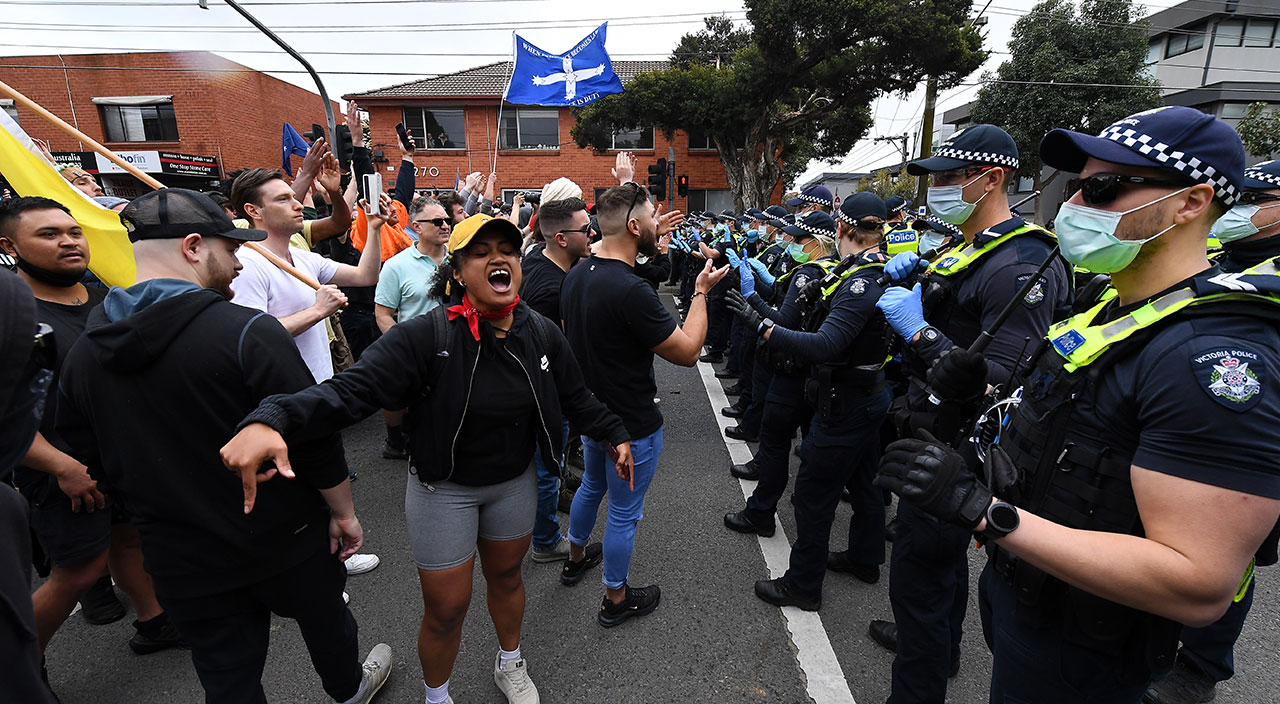 Avusturalya’da karantinaya karşı gösterilerde arbede: Yüzlerce kişi gözaltına alındı