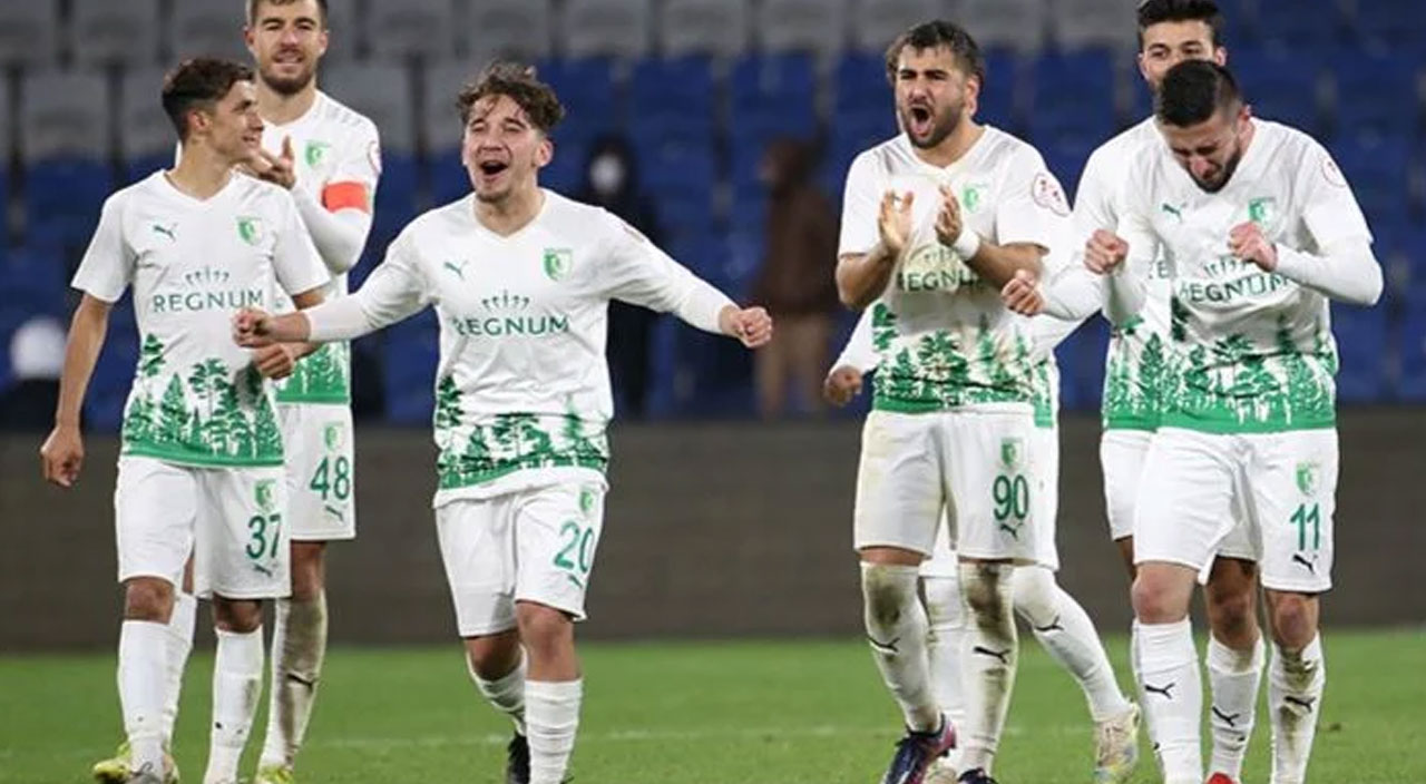 Abramovich herkesi ters köşe yaptı! TFF 2. Lig'den takım satın alıyor Abramovich herkesi ters köşe yaptı! TFF 2. Lig'den takım satın alıyor