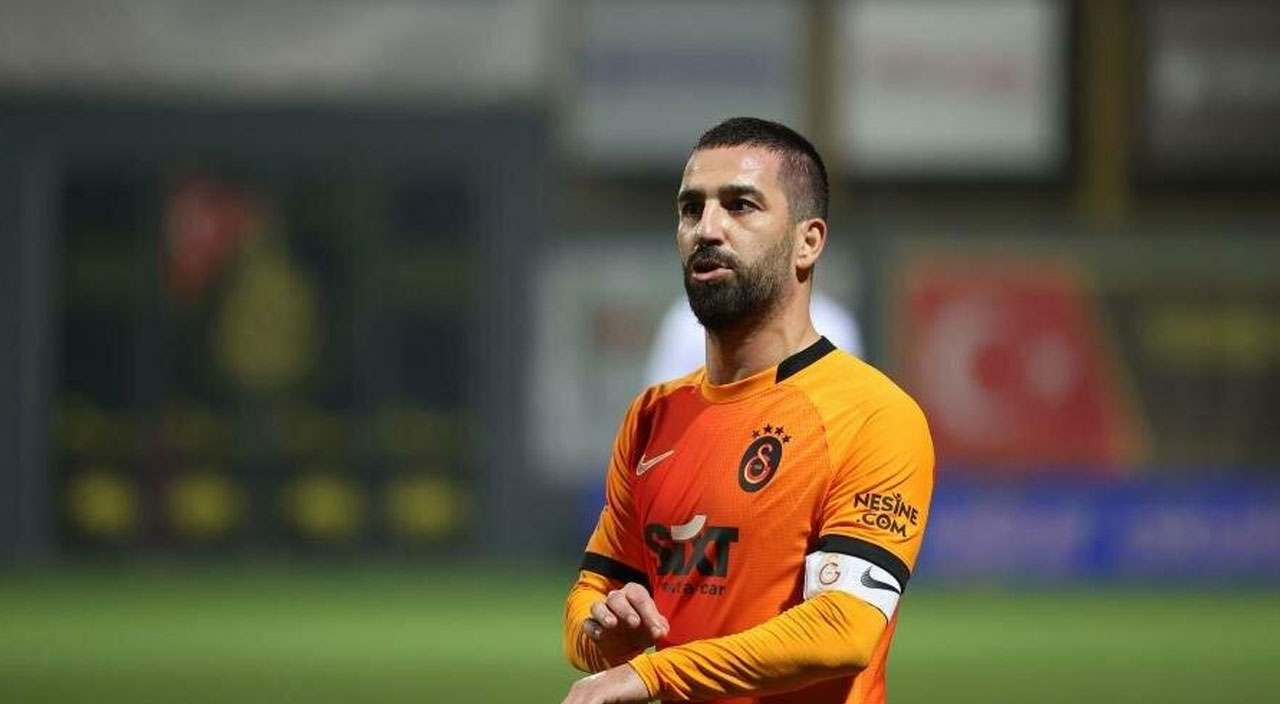 Galatasaray kemer sıkma politikasına geçiyor: Arda Turan gözden çıkarıldı