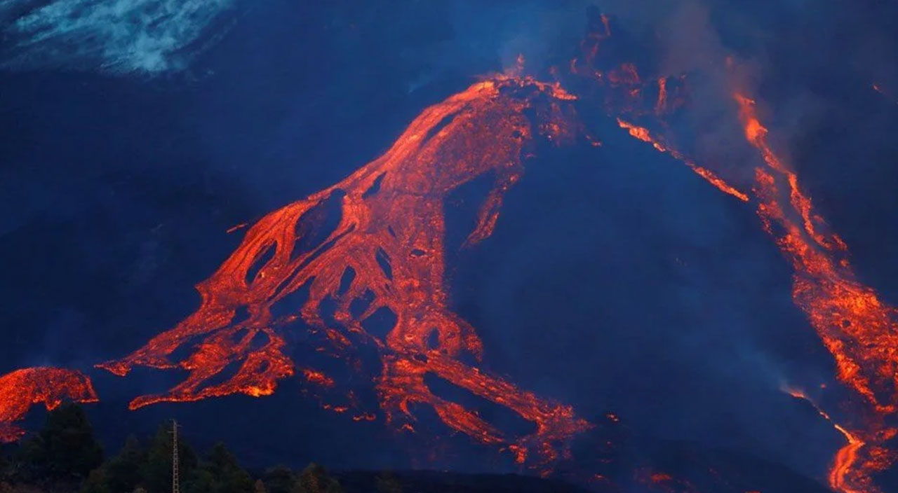 La Palma adası lavlarla mücadeleye devam ediyor: Sokağa çıkma yasağı getirildi