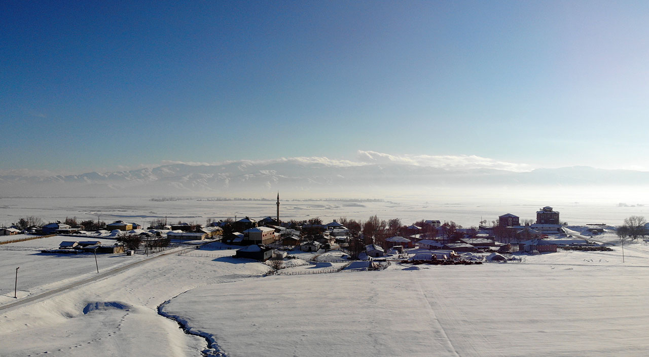 Muş’ta kar kalınlığı 1 metreye ulaştı: Hayat durma noktasına geldi